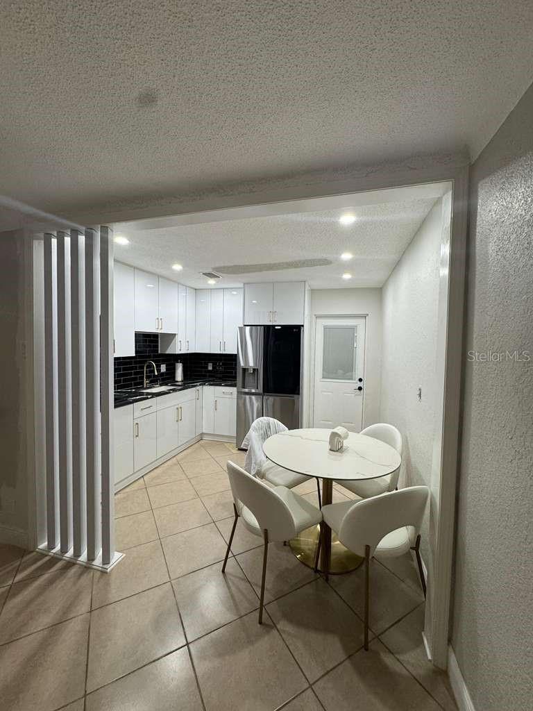 Image 4 of 19 For 2593 38th Avenue N B