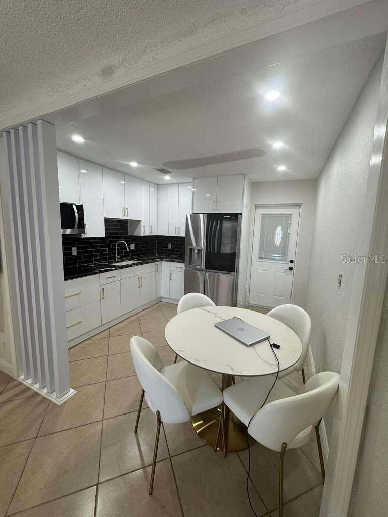 Image 5 of 19 For 2593 38th Avenue N B