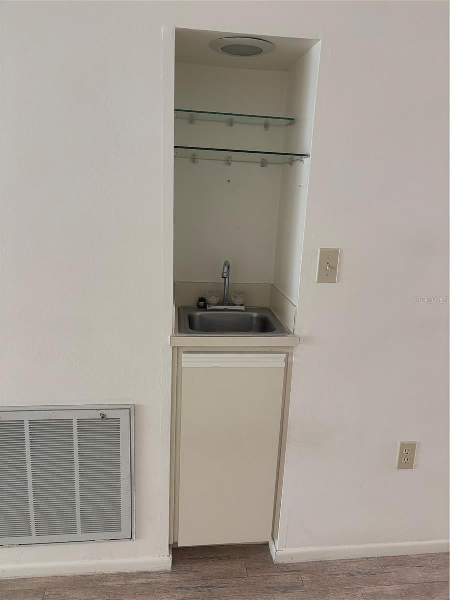 Image 11 of 26 For 1239 Martin Luther King Jr Avenue 103