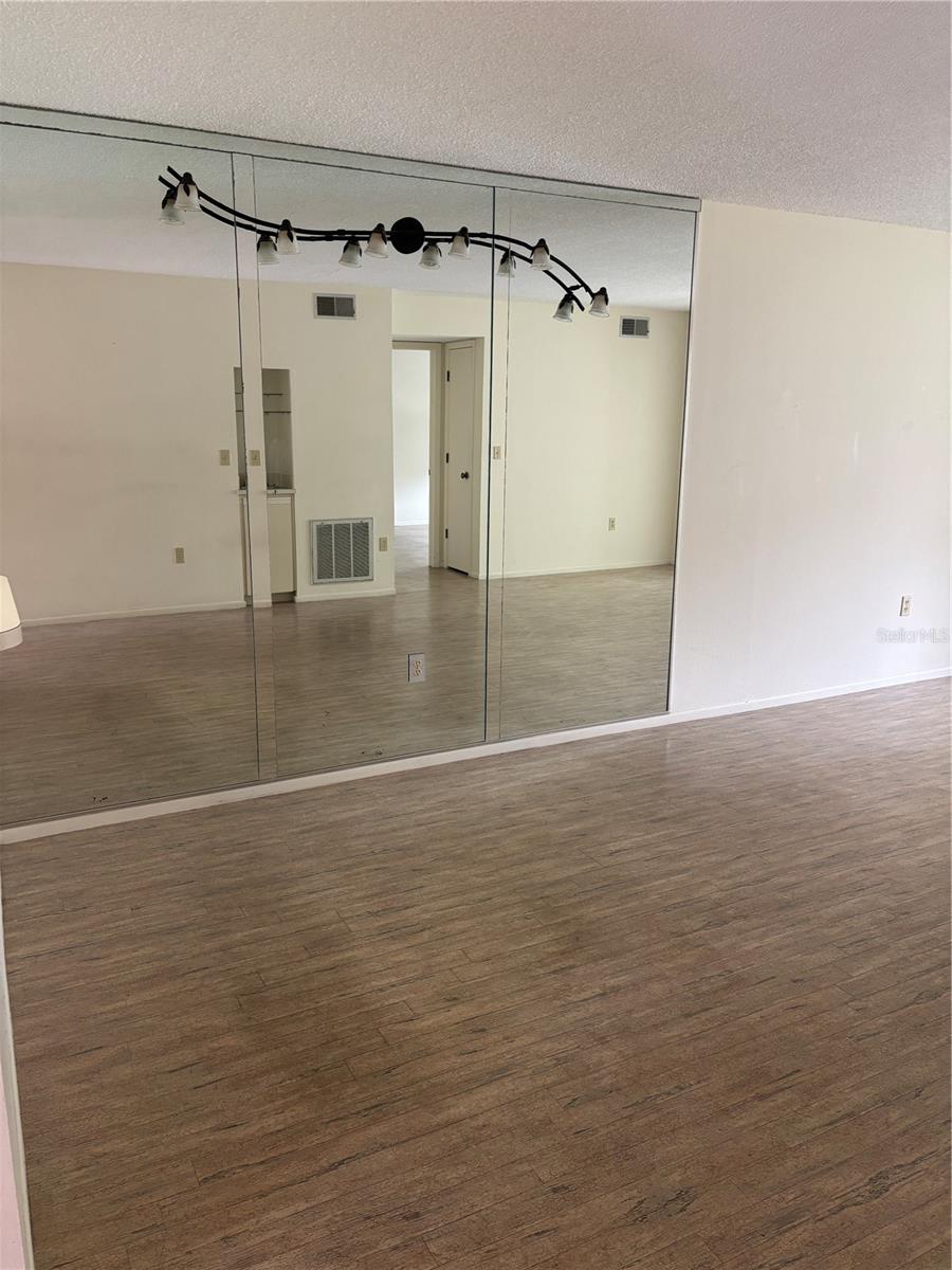 Image 9 of 26 For 1239 Martin Luther King Jr Avenue 103