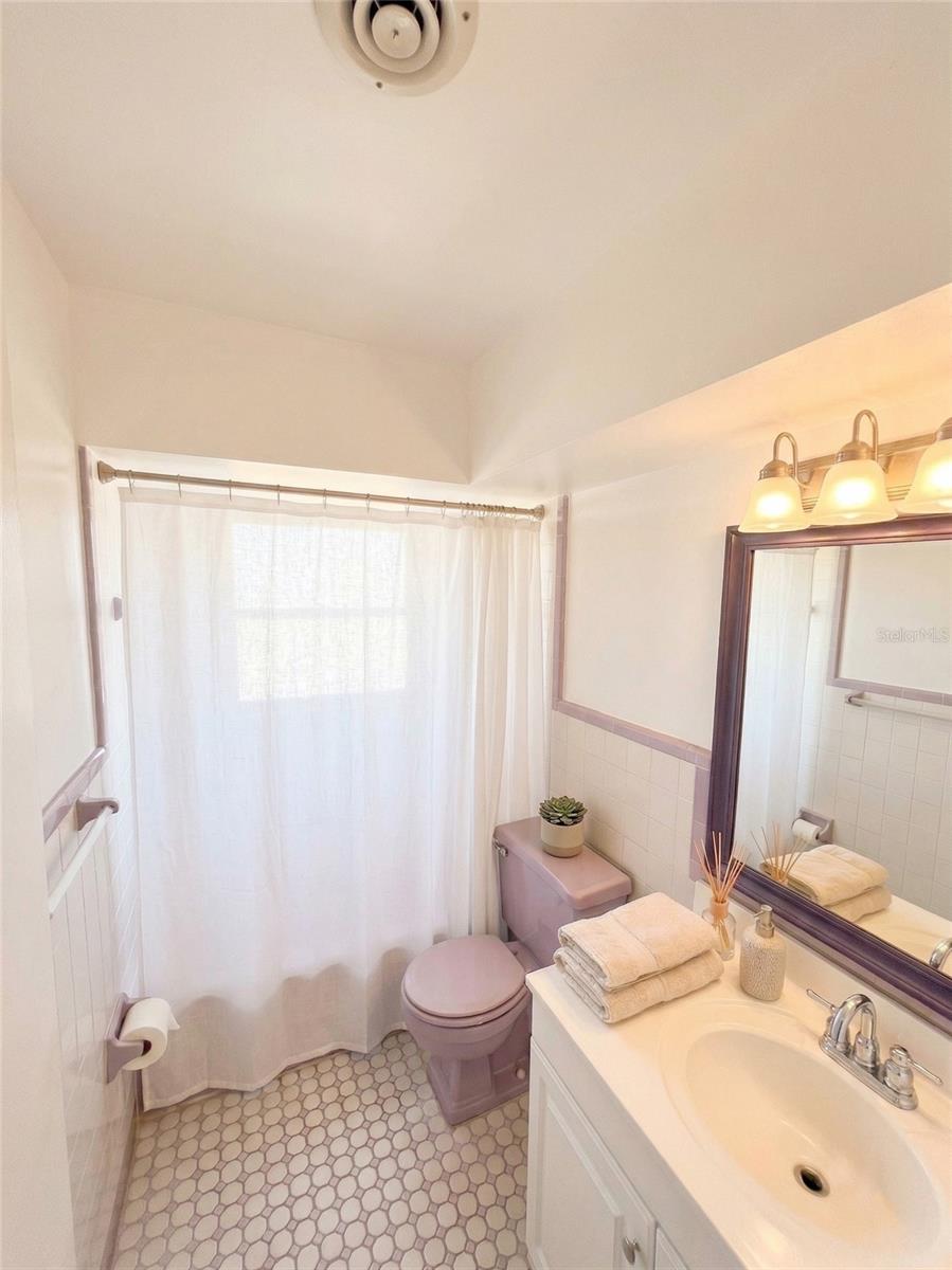 Image 18 of 25 For 1799 Lake Circle