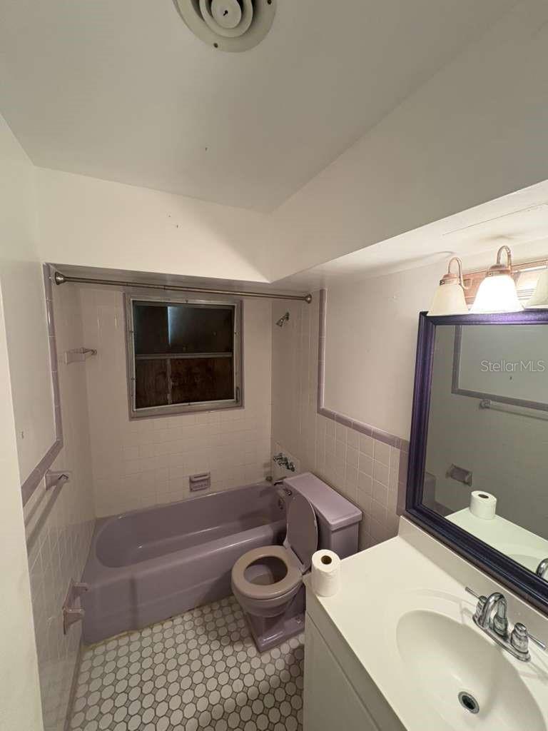 Image 19 of 25 For 1799 Lake Circle