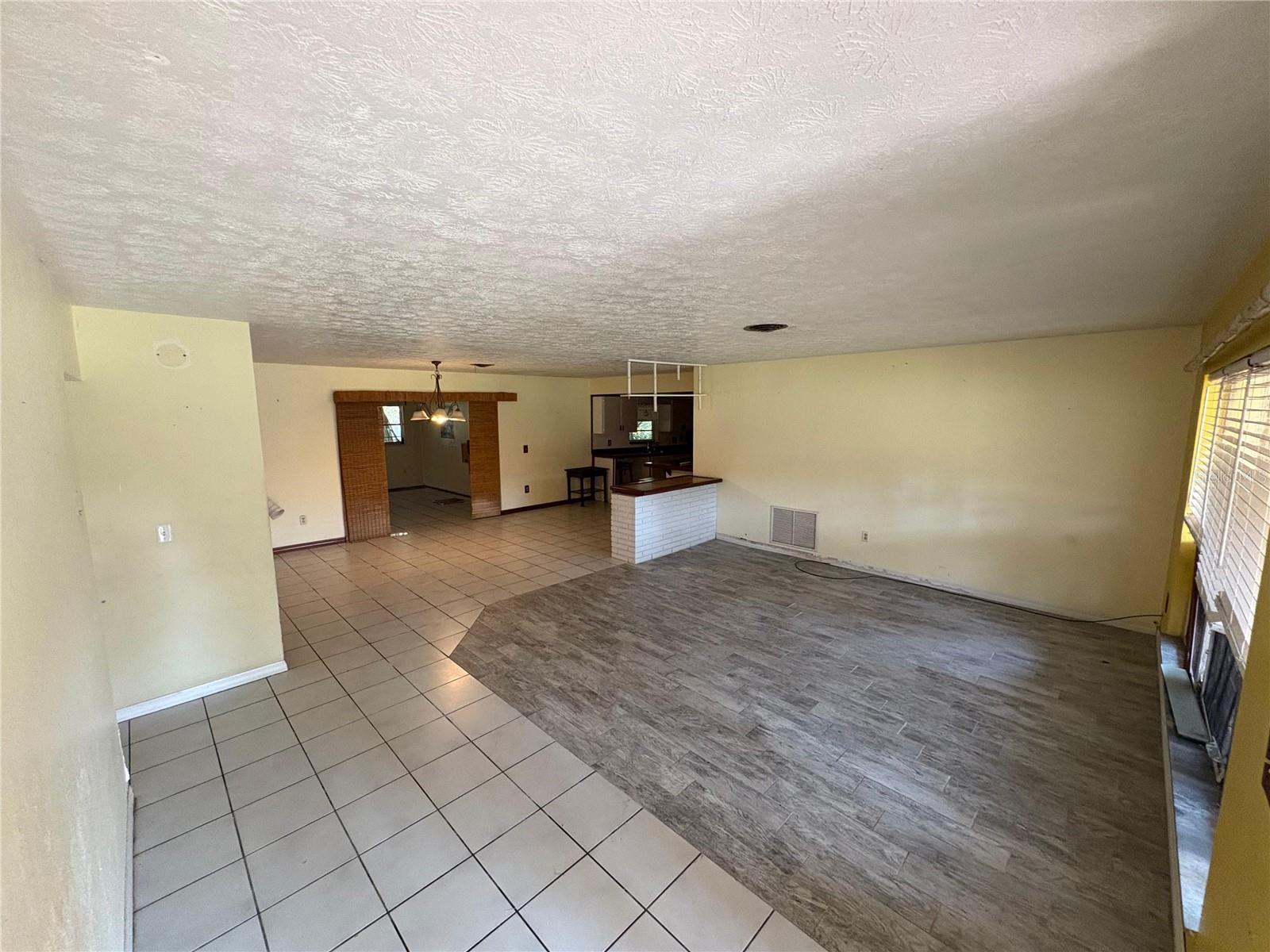 Image 5 of 25 For 1799 Lake Circle