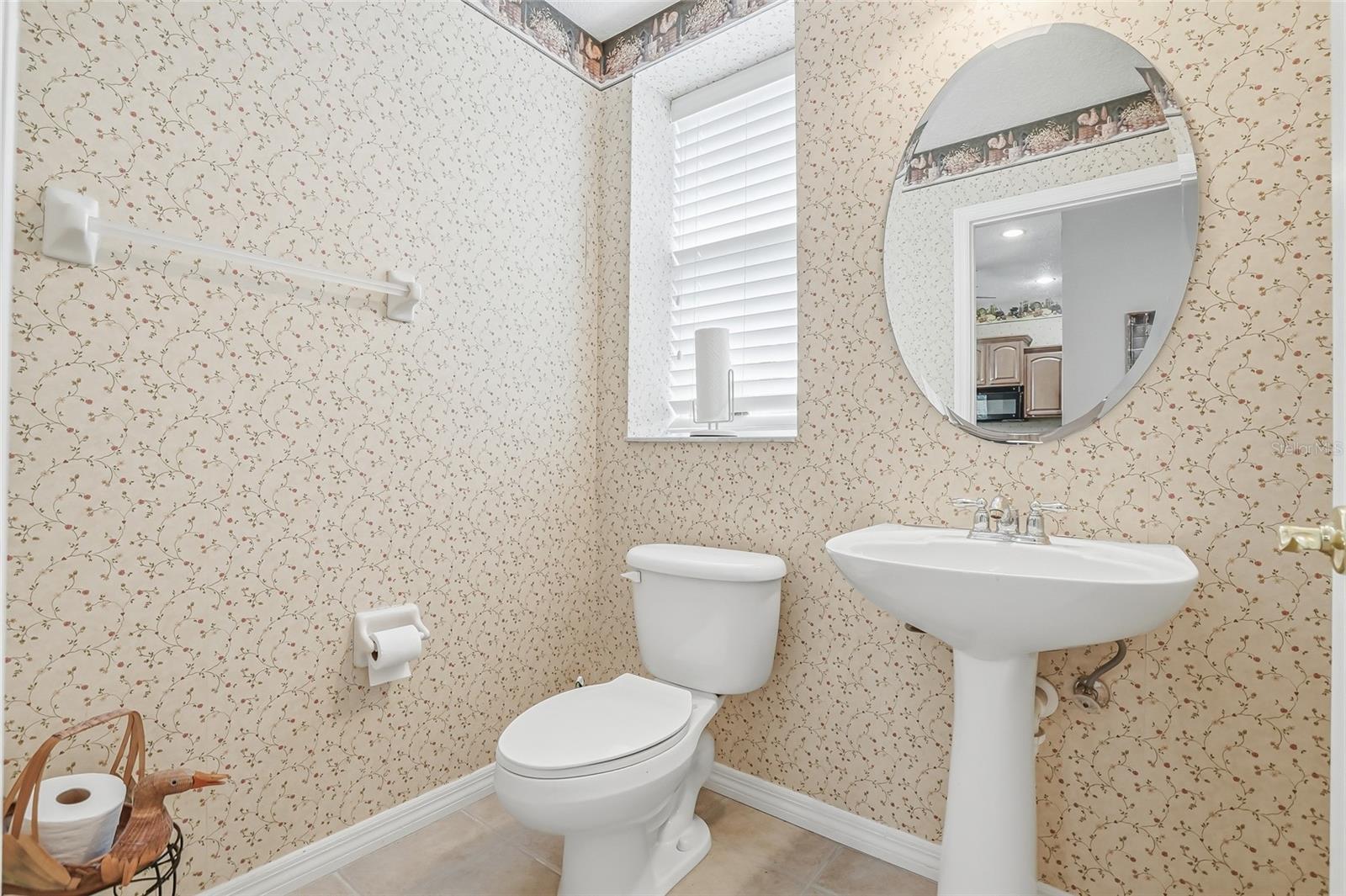 Image 13 of 60 For 1009 34th Drive W