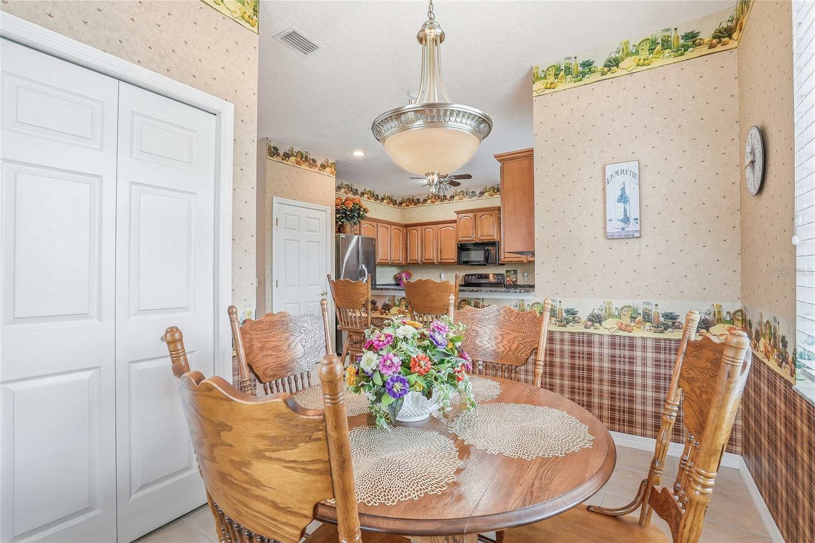 Image 21 of 60 For 1009 34th Drive W