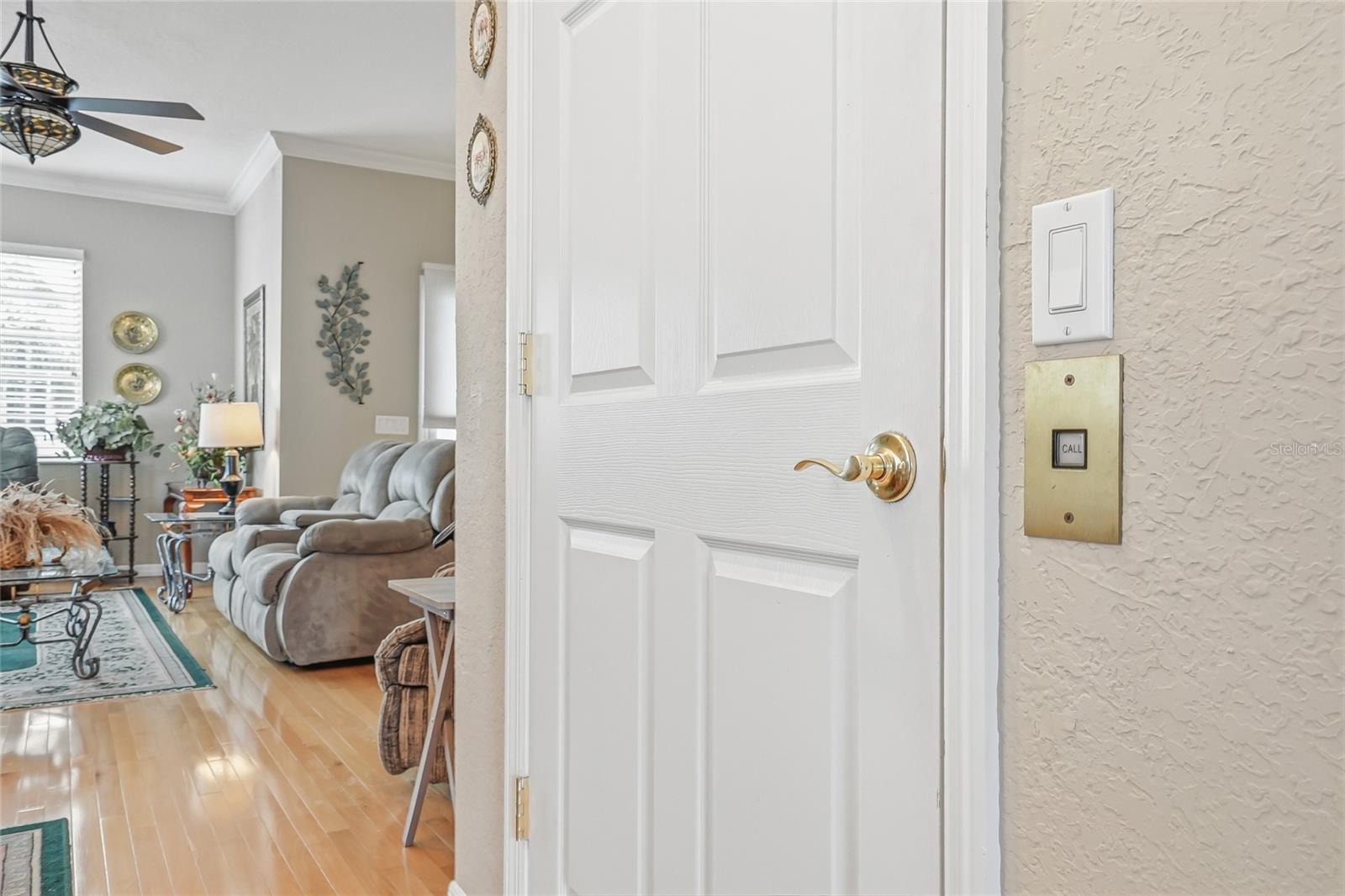 Image 23 of 60 For 1009 34th Drive W