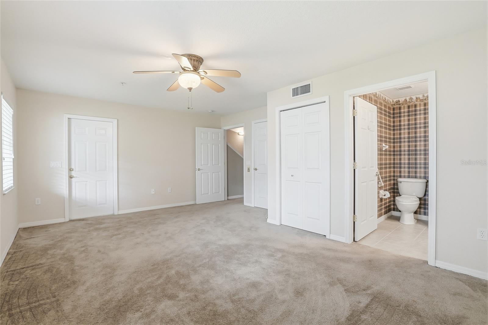 Image 5 of 60 For 1009 34th Drive W