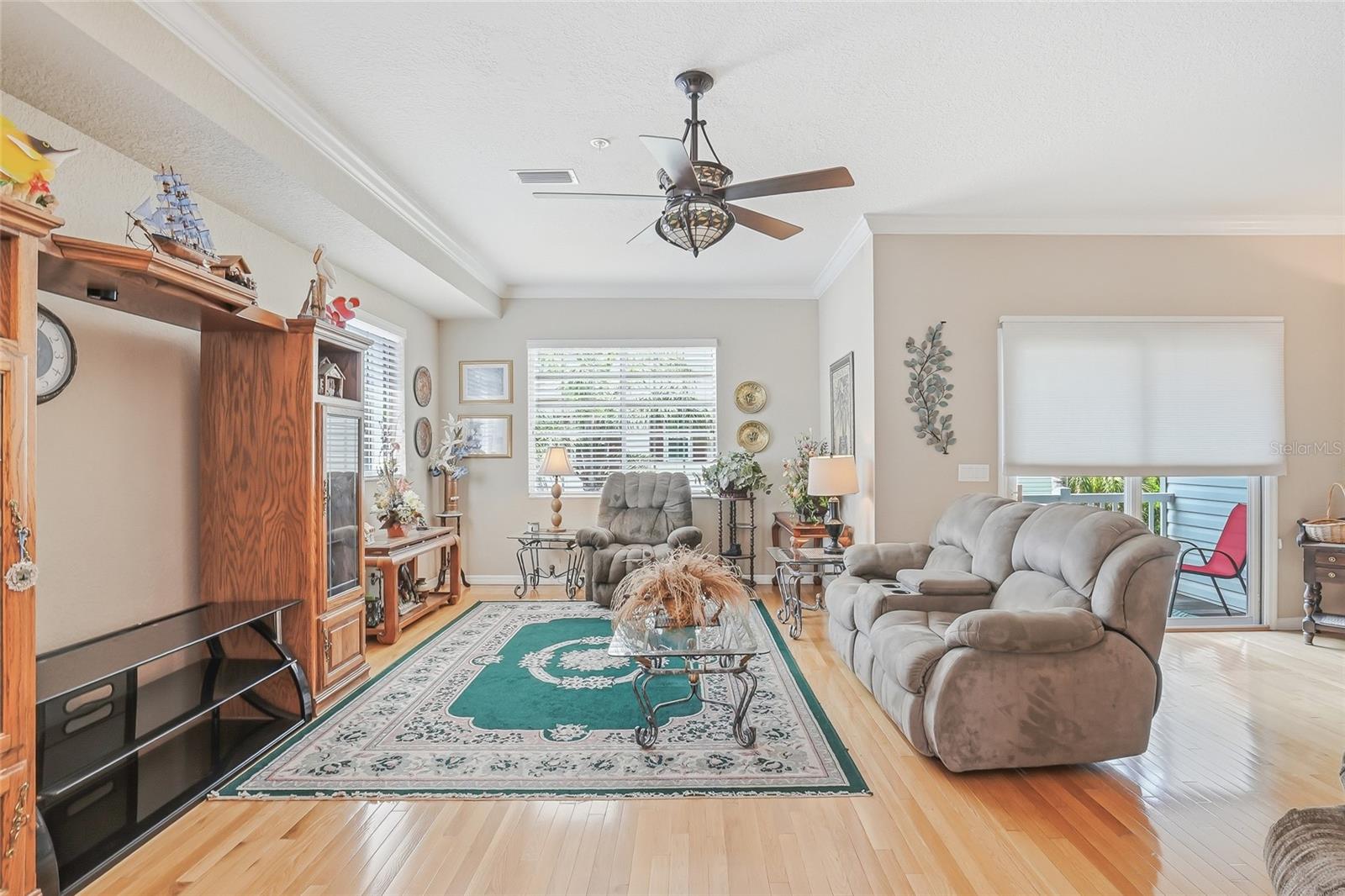 Image 9 of 60 For 1009 34th Drive W