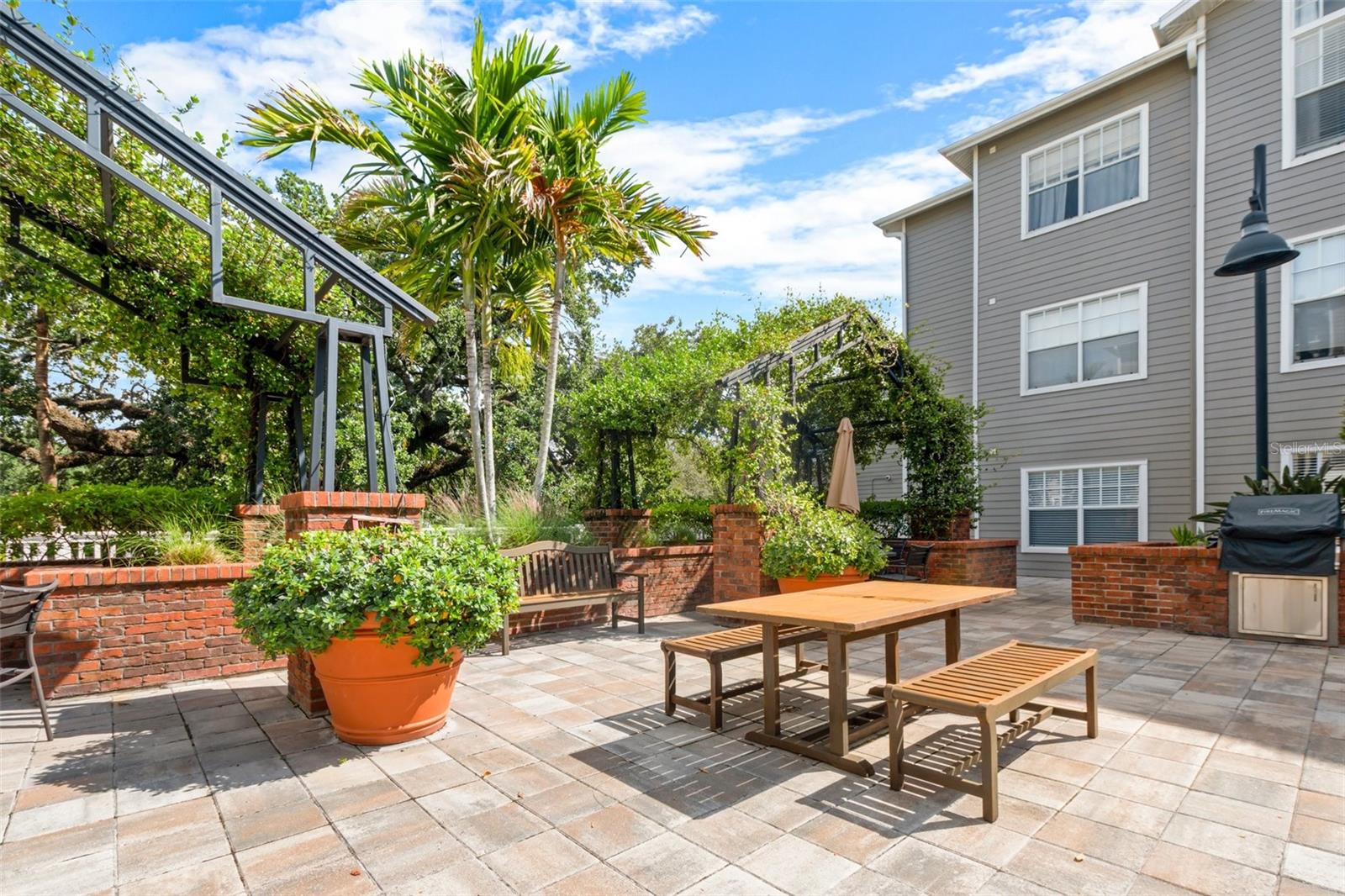 Image 18 of 44 For 800 Dakota Avenue 435