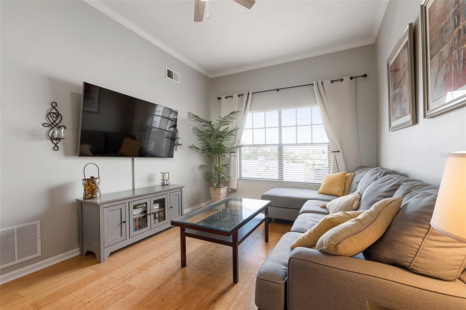 Image 22 of 44 For 800 Dakota Avenue 435