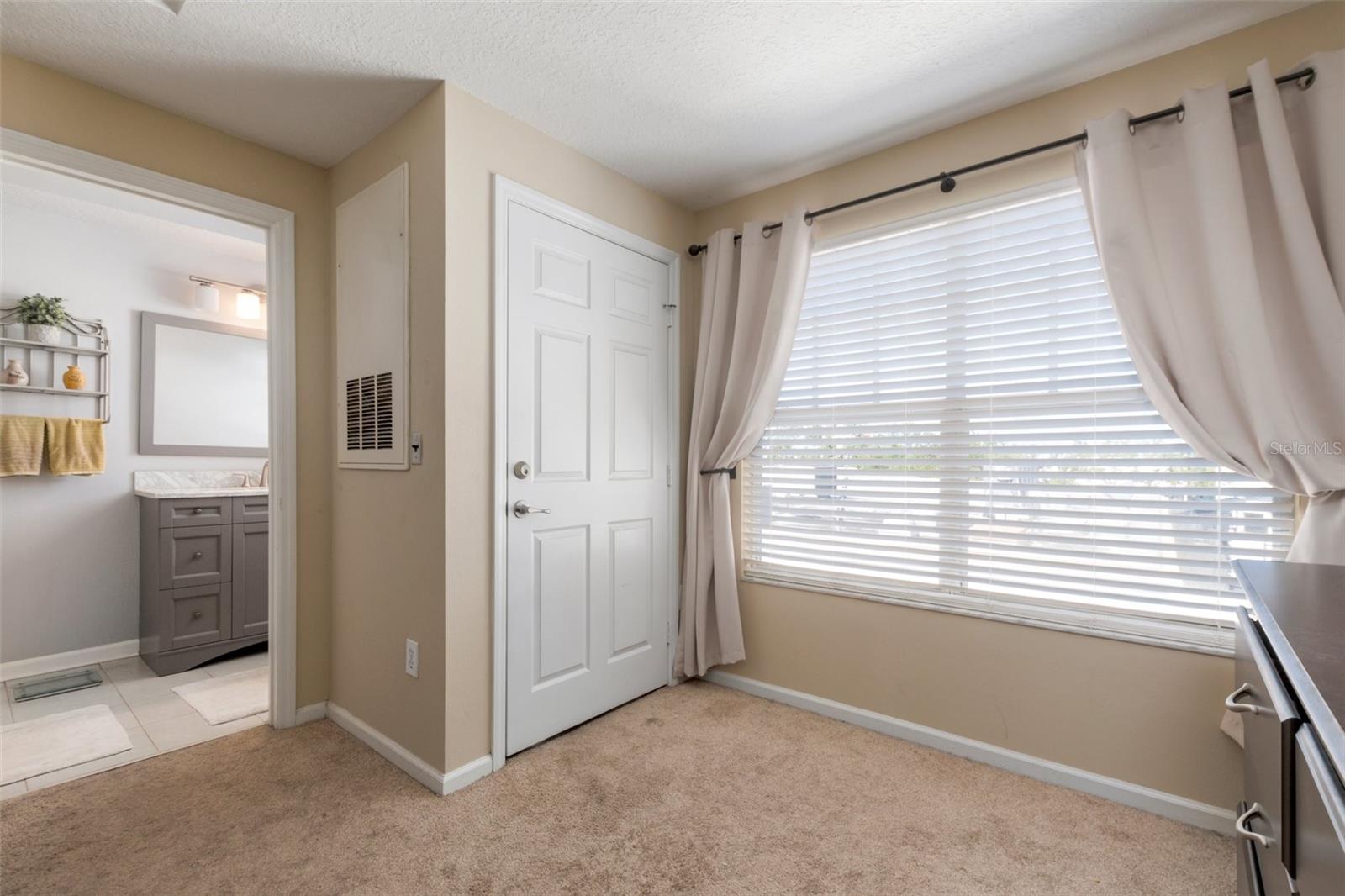 Image 8 of 44 For 800 Dakota Avenue 435