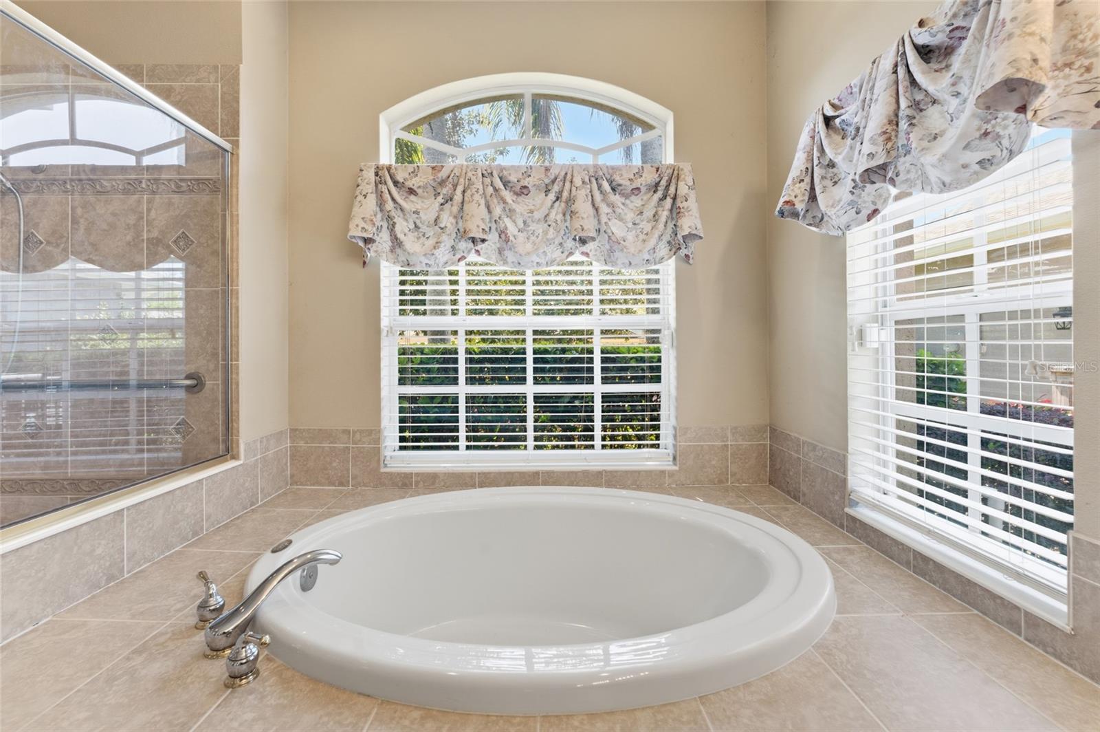 Image 15 of 41 For 5925 Jefferson Park Drive