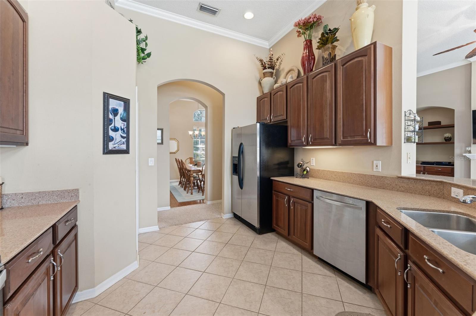 Image 16 of 41 For 5925 Jefferson Park Drive