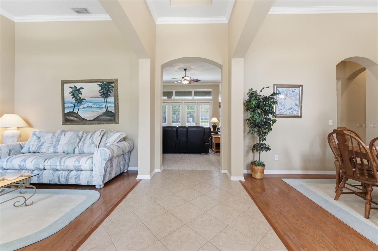 Image 5 of 41 For 5925 Jefferson Park Drive