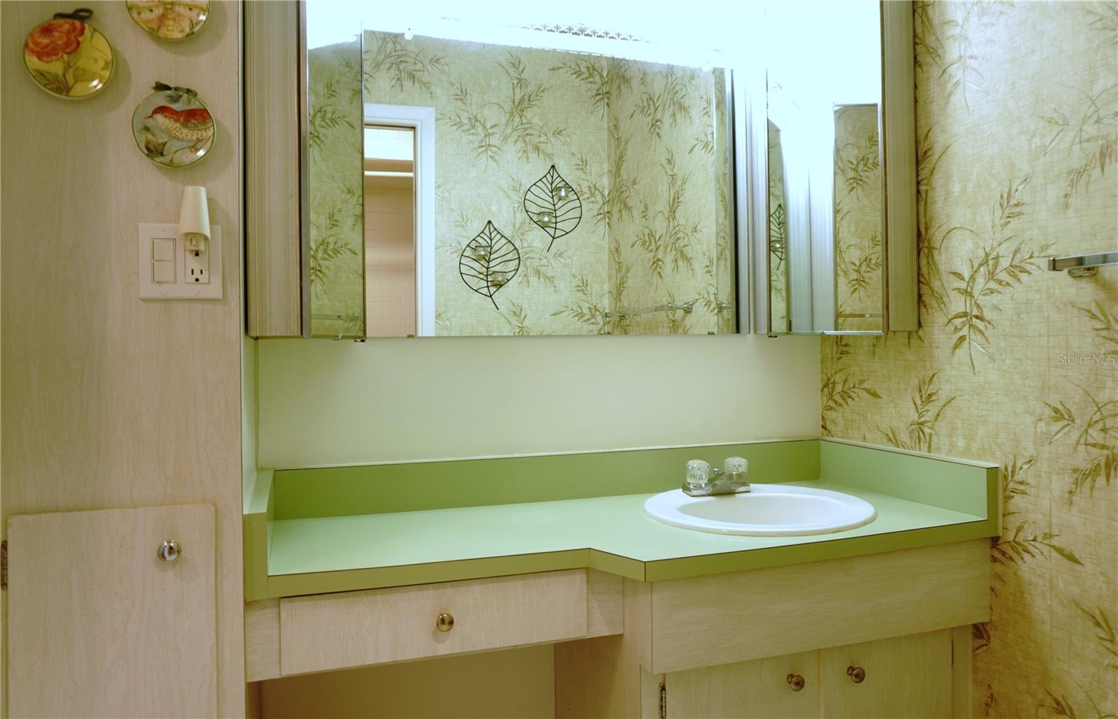 Image 16 of 30 For 4312 Tahitian Gardens Circle A