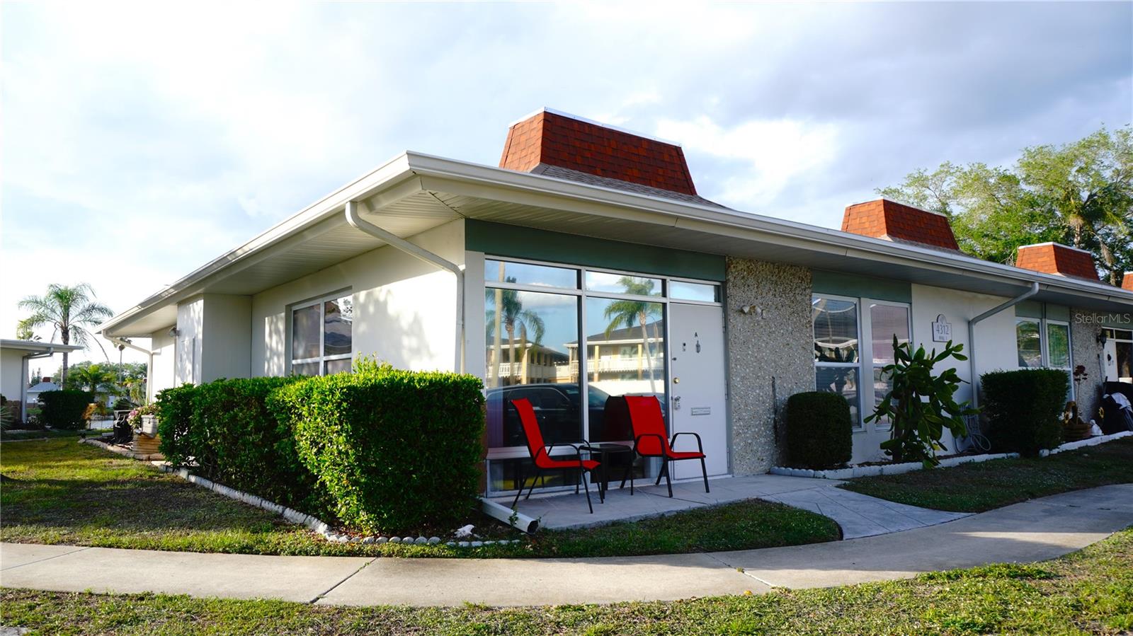 Image 4 of 30 For 4312 Tahitian Gardens Circle A