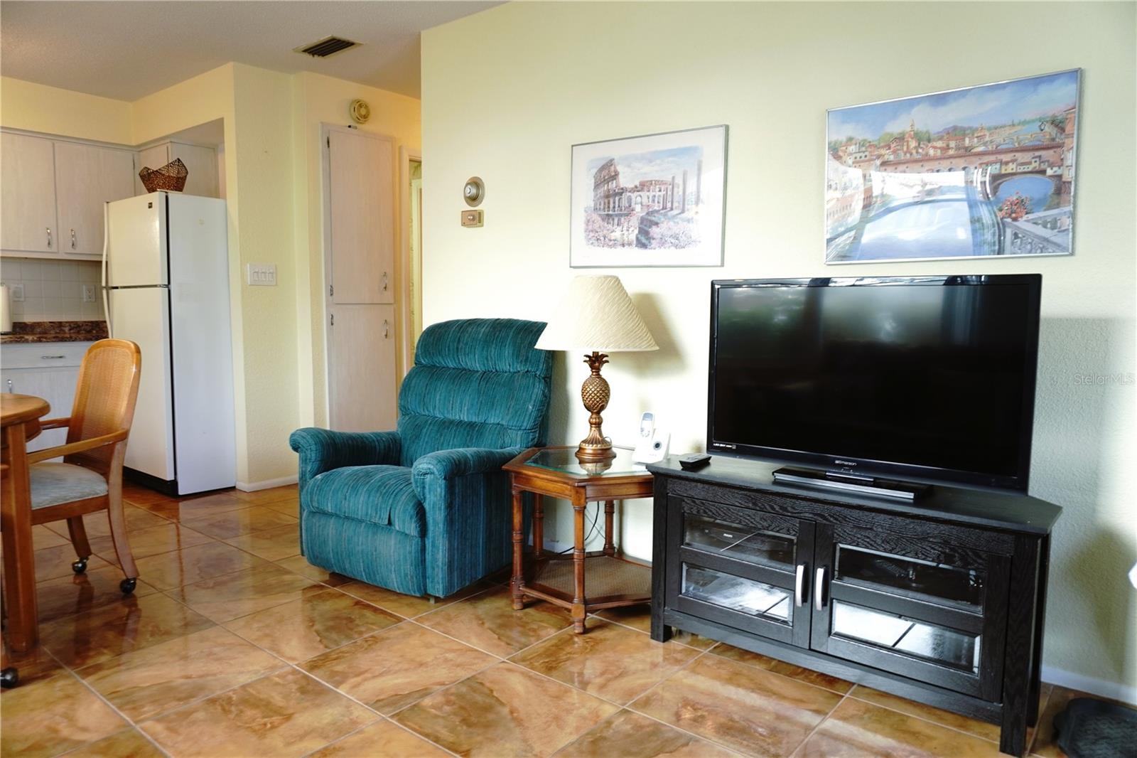 Image 8 of 30 For 4312 Tahitian Gardens Circle A