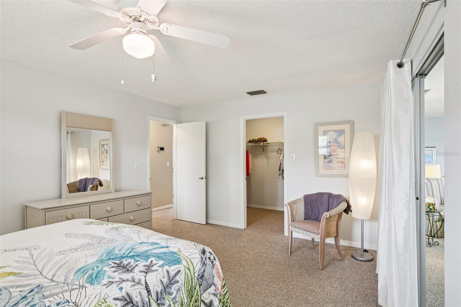 Image 16 of 52 For 504 Lime Tree Court