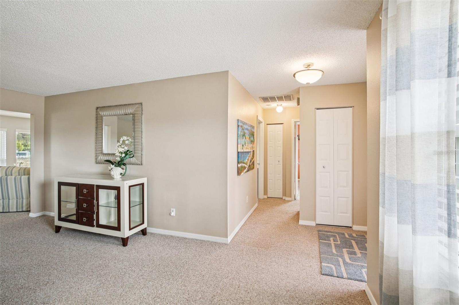 Image 5 of 52 For 504 Lime Tree Court