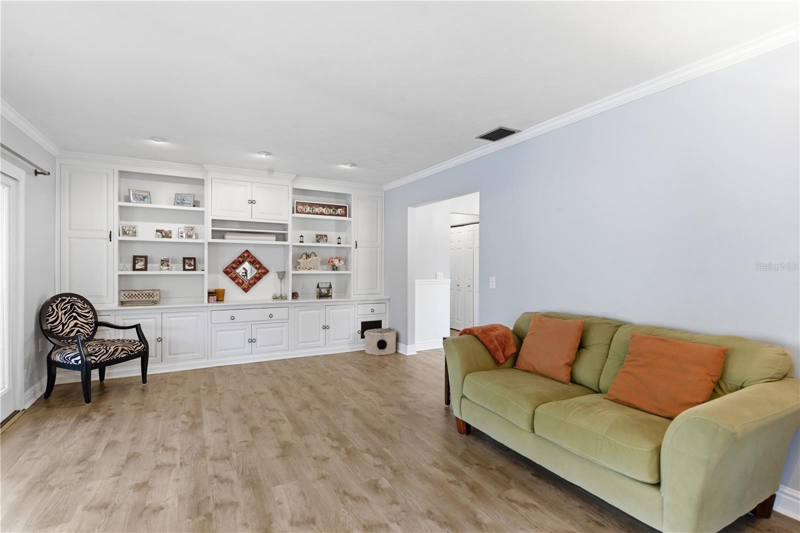 Image 32 of 42 For 308 Ellen Way