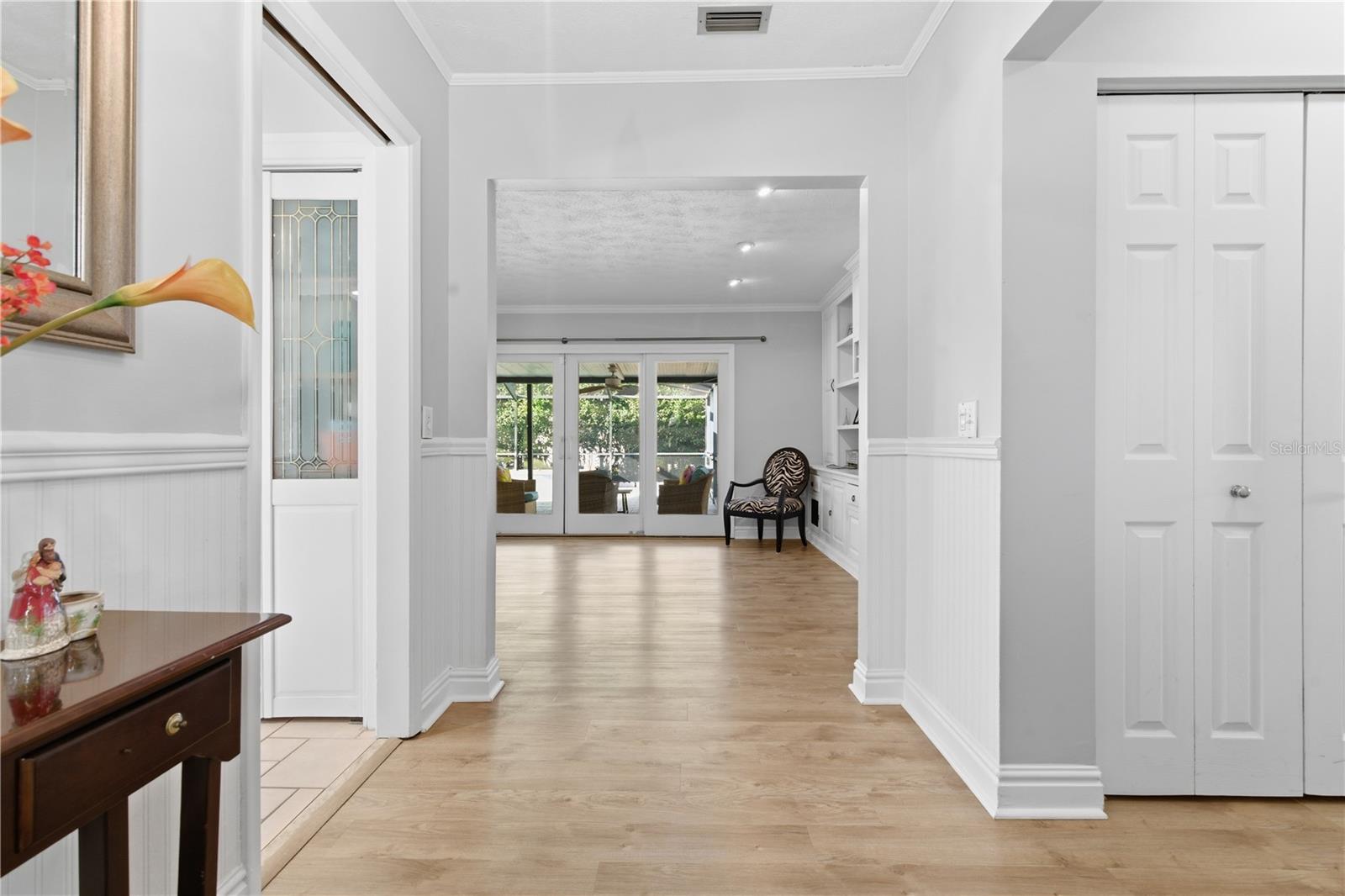 Image 8 of 42 For 308 Ellen Way