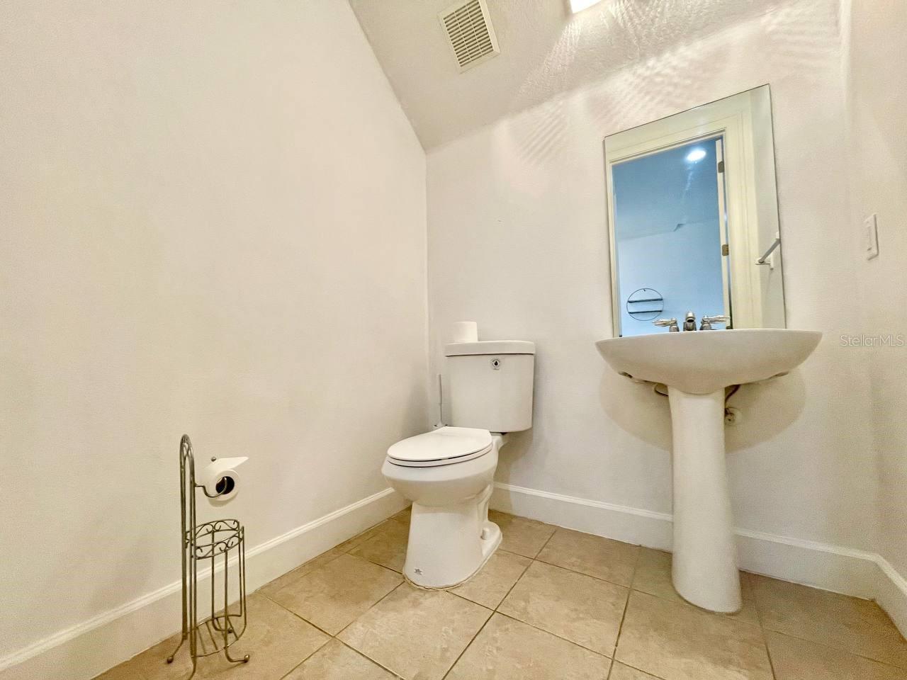 Image 10 of 28 For 8626 Miramar Terrace Circle