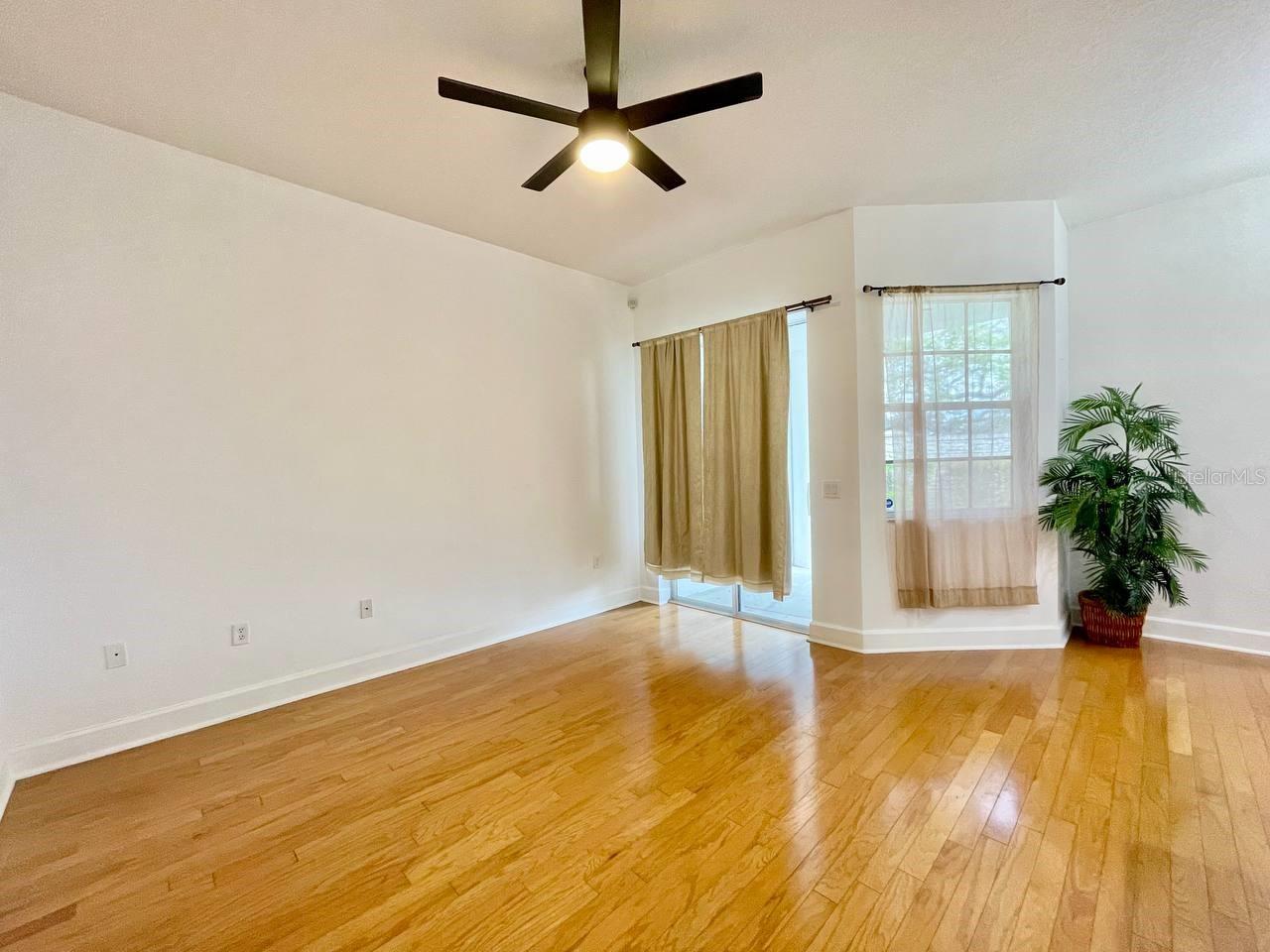 Image 4 of 28 For 8626 Miramar Terrace Circle