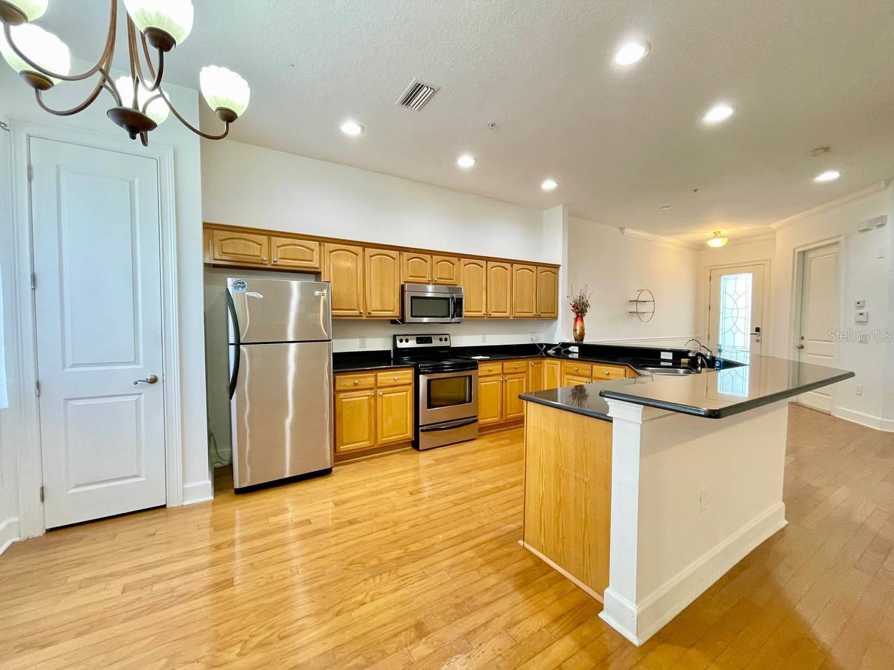 Image 6 of 28 For 8626 Miramar Terrace Circle