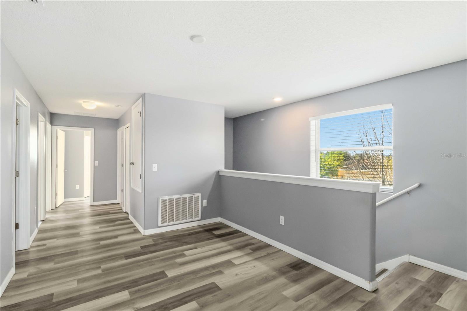 Image 14 of 33 For 15425 Lost Creek Lane