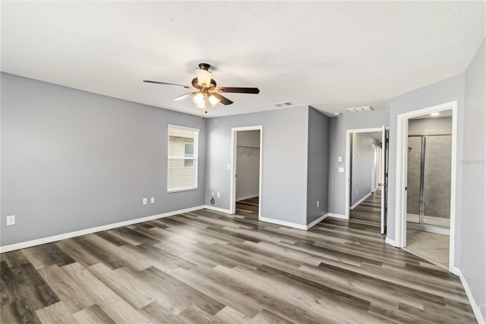 Image 17 of 33 For 15425 Lost Creek Lane