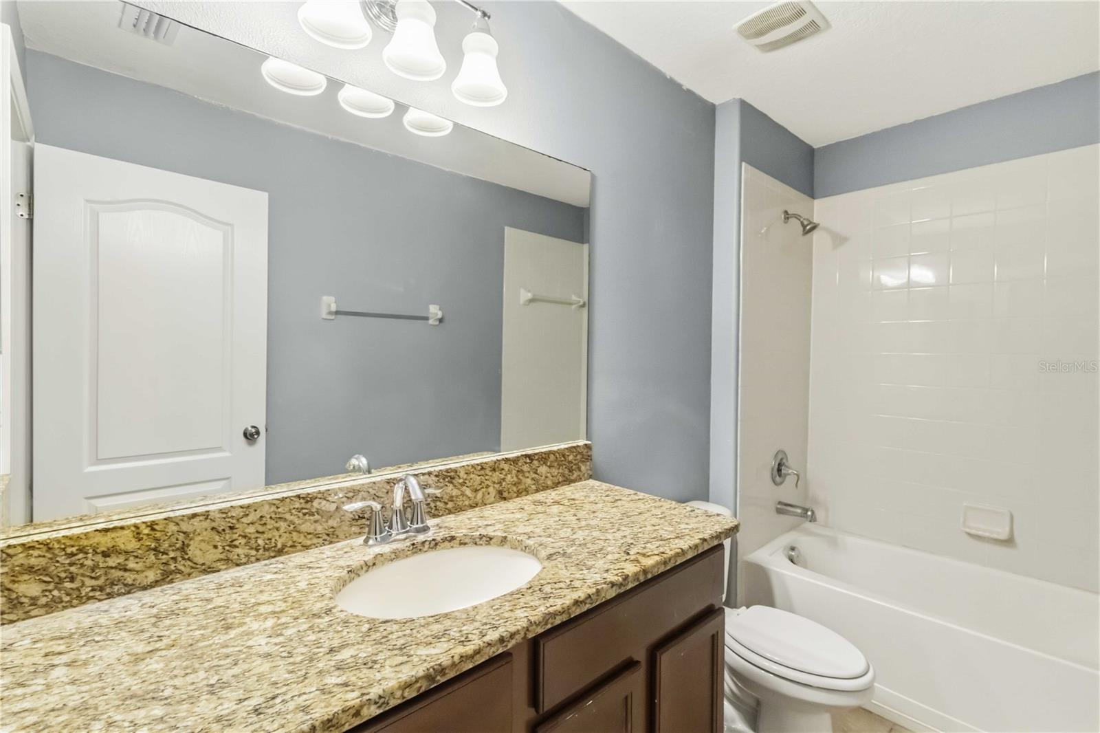 Image 22 of 33 For 15425 Lost Creek Lane