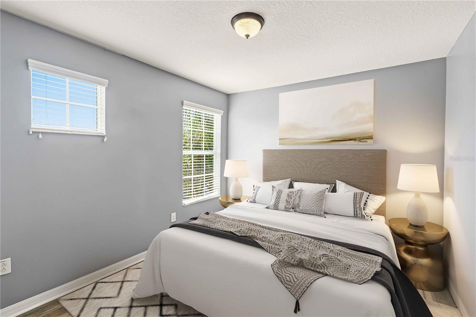 Image 25 of 33 For 15425 Lost Creek Lane