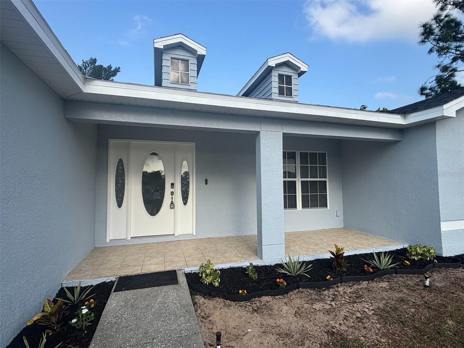 Image 10 of 18 For 2222 Champlain Avenue