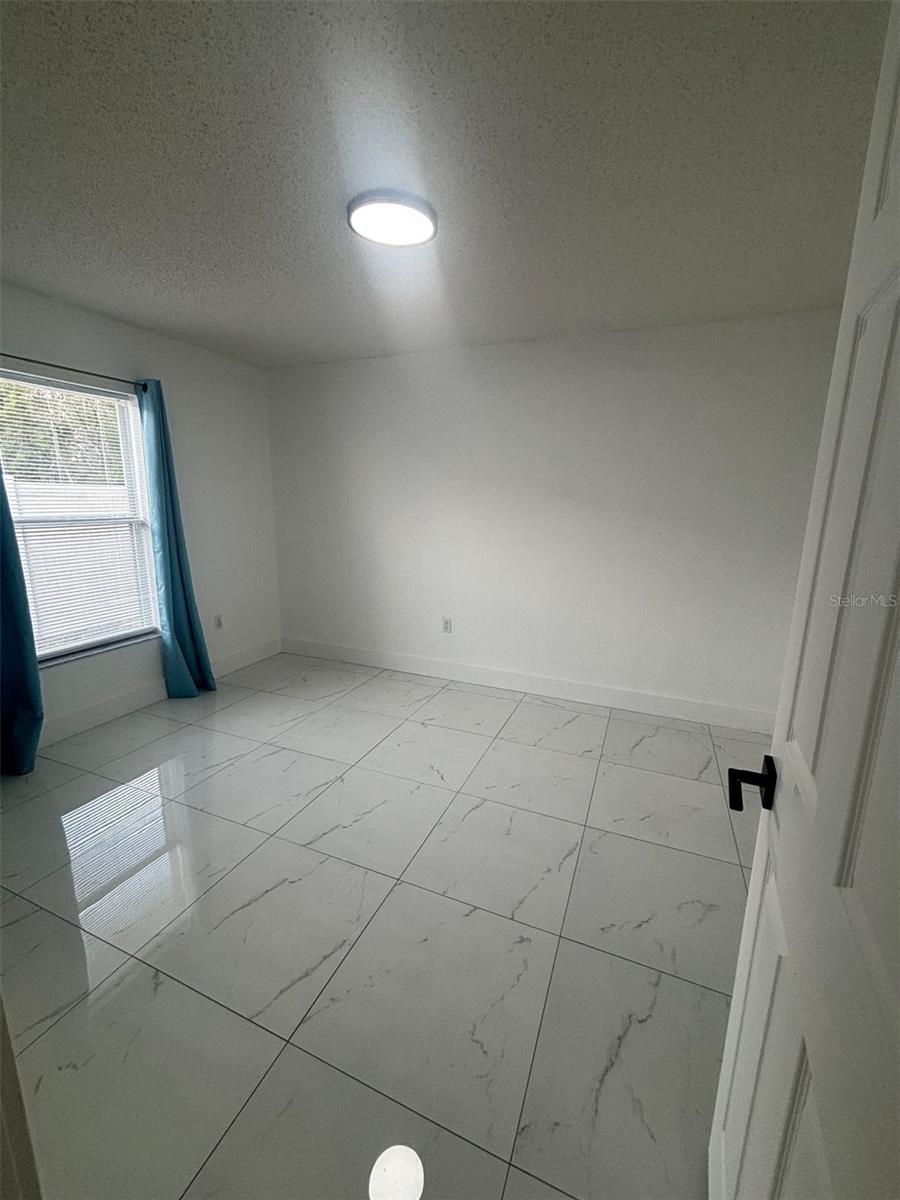 Image 3 of 18 For 2222 Champlain Avenue