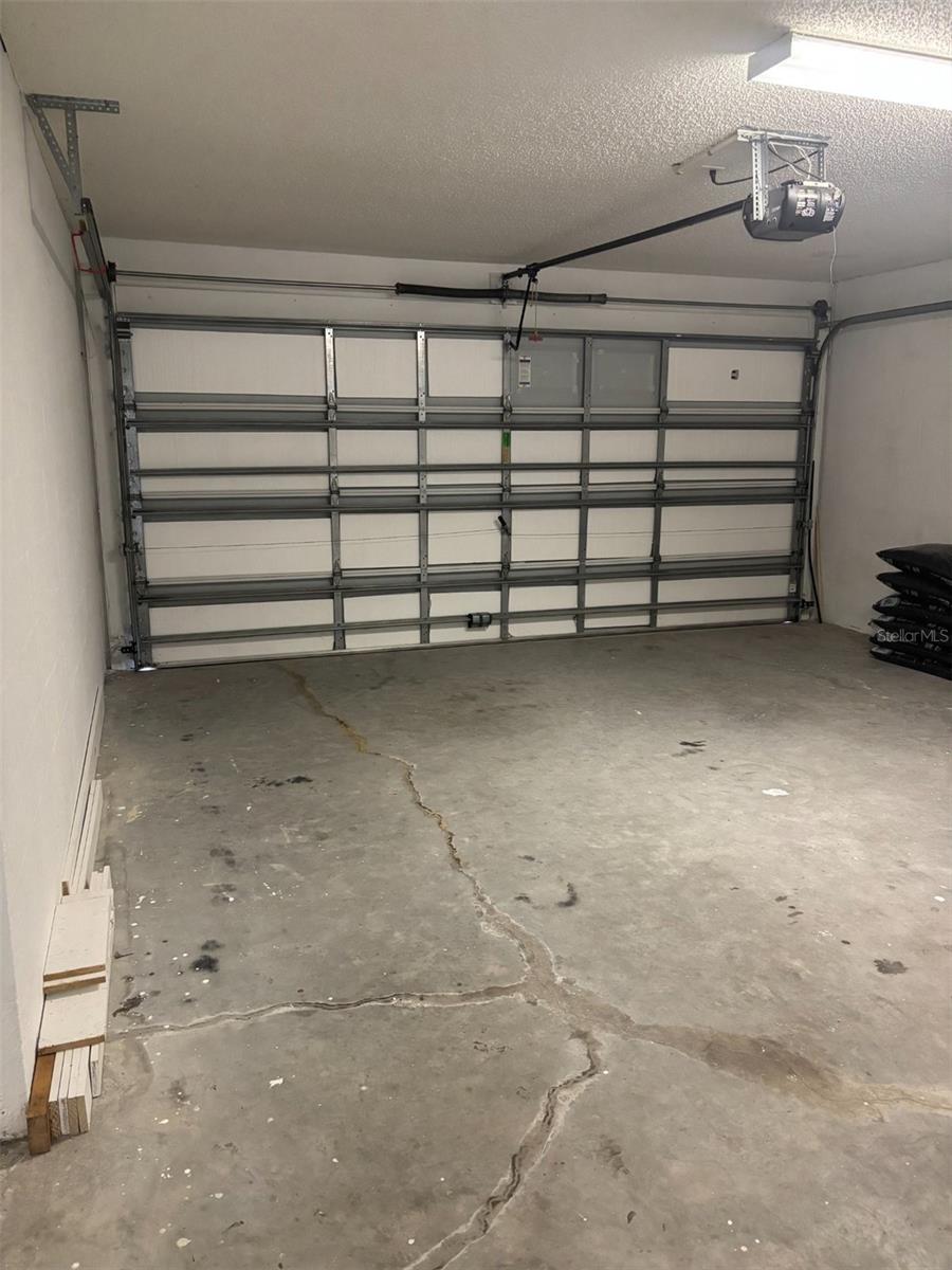 Image 6 of 18 For 2222 Champlain Avenue