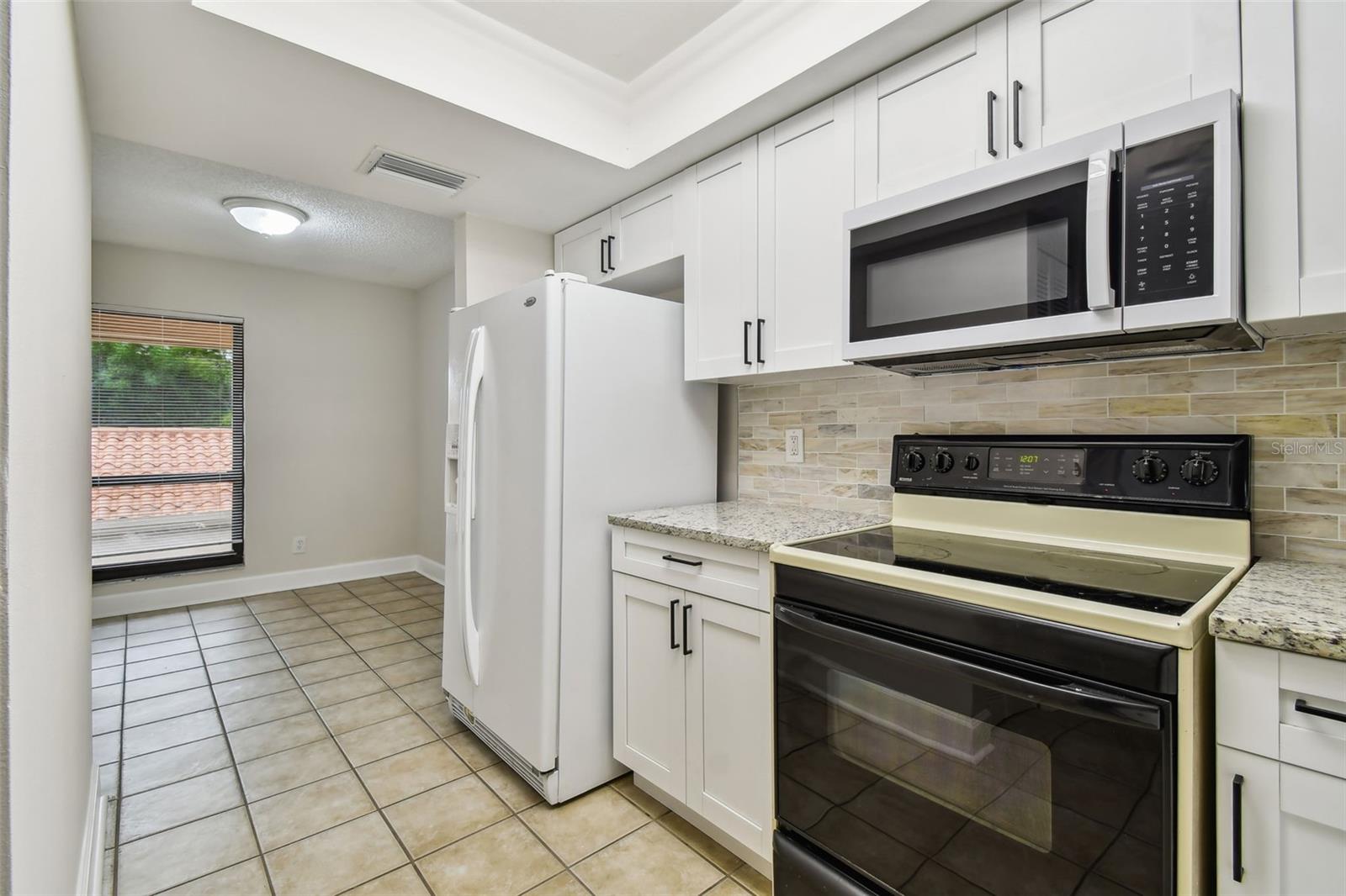 Image 11 of 70 For 4800 Brittany Drive S 102