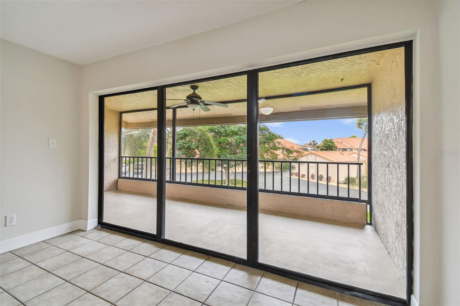 Image 26 of 70 For 4800 Brittany Drive S 102