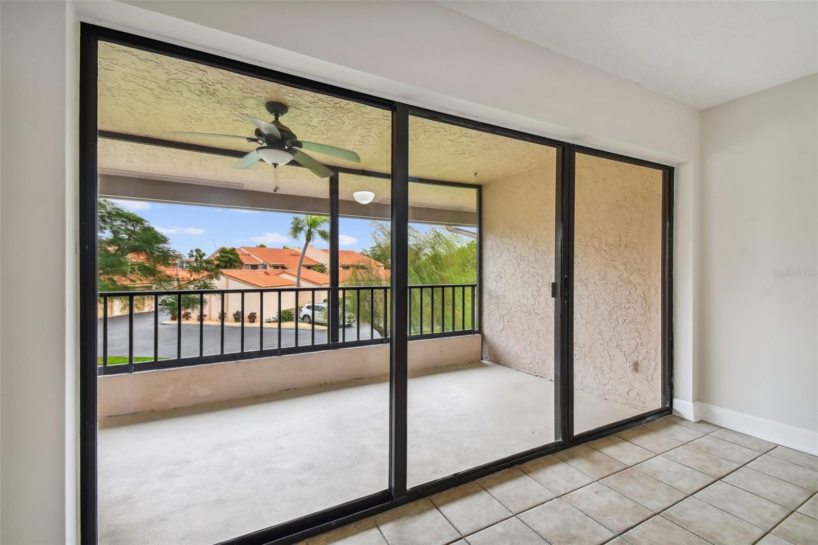 Image 27 of 70 For 4800 Brittany Drive S 102