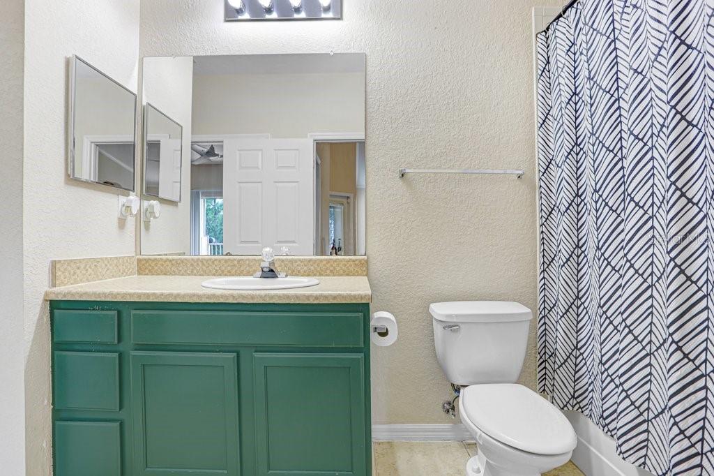 Image 15 of 33 For 2407 Courtney Meadows Court 303