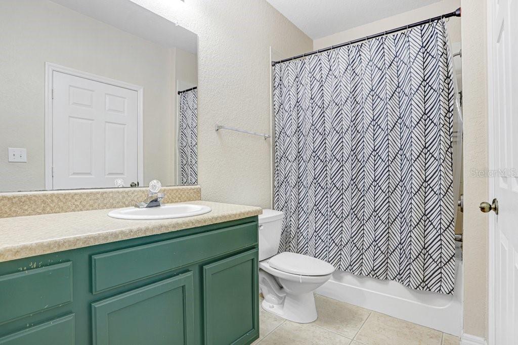 Image 16 of 33 For 2407 Courtney Meadows Court 303