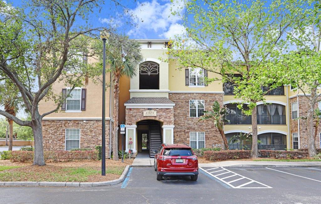 Image 3 of 33 For 2407 Courtney Meadows Court 303