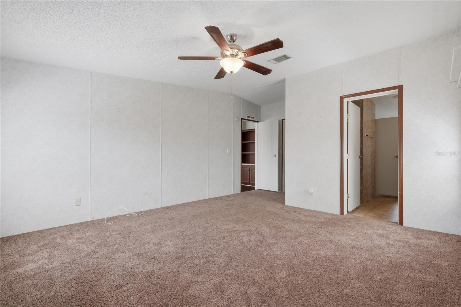 Image 12 of 34 For 7140 Elwood Road