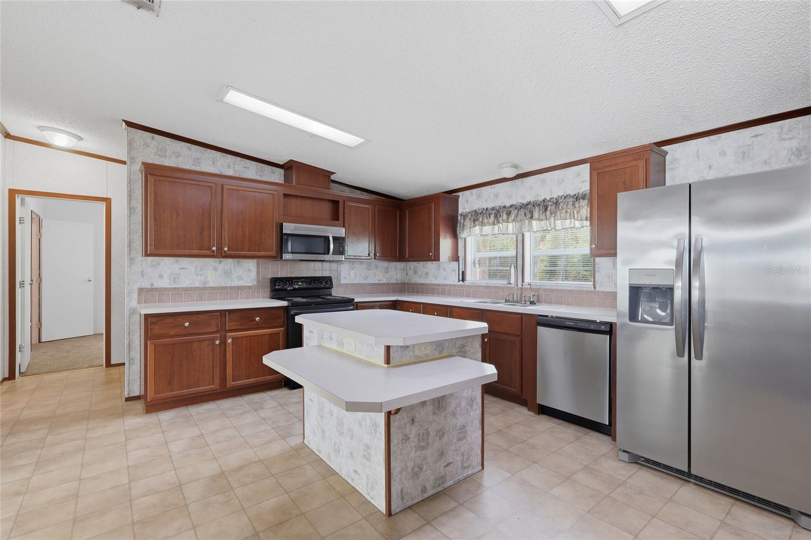 Image 7 of 34 For 7140 Elwood Road