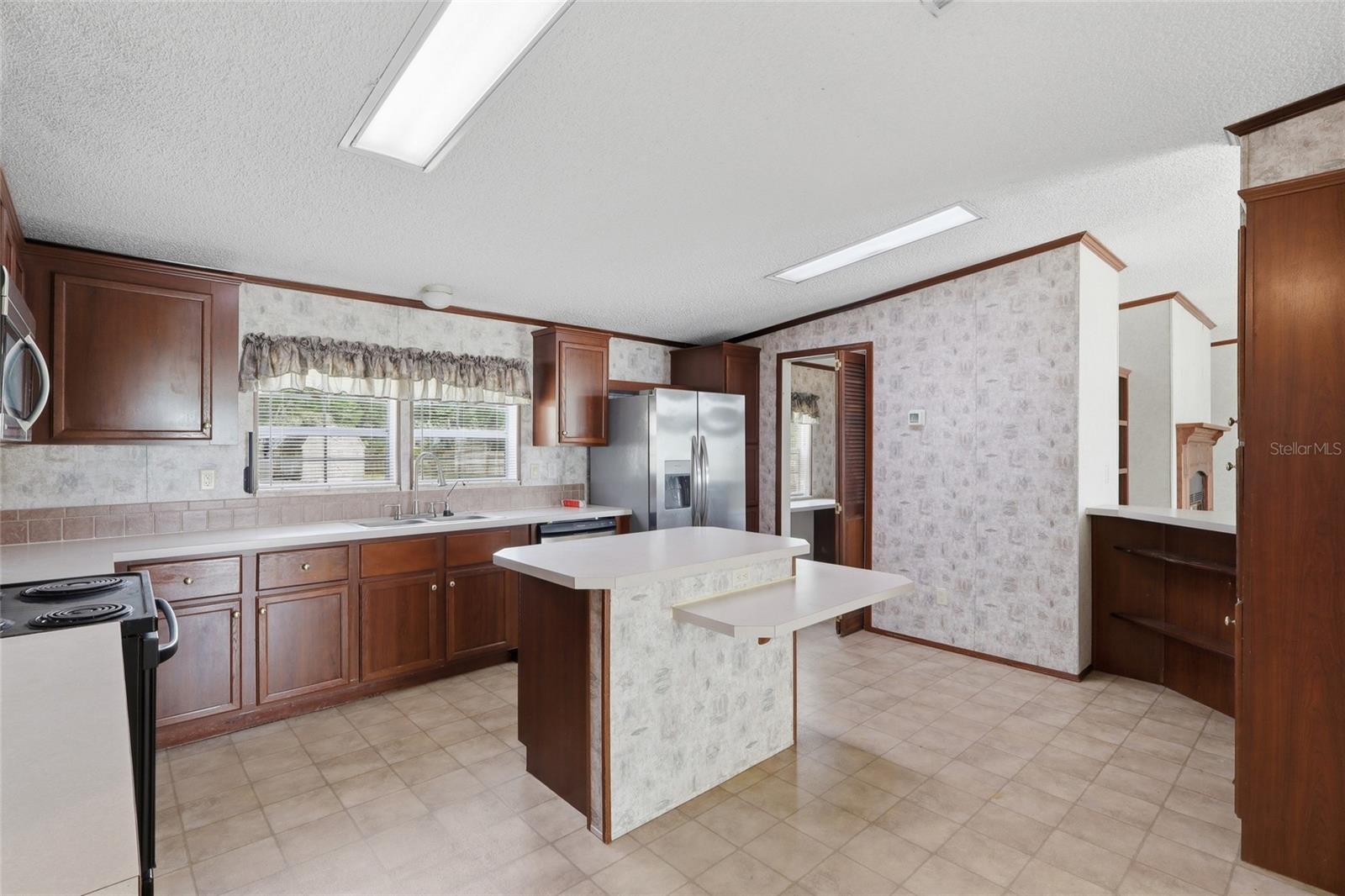 Image 8 of 34 For 7140 Elwood Road