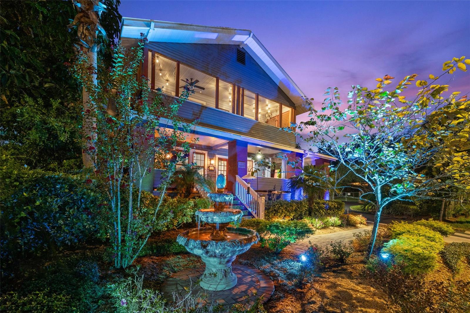 Image 2 of 59 For 1035 Robson Street