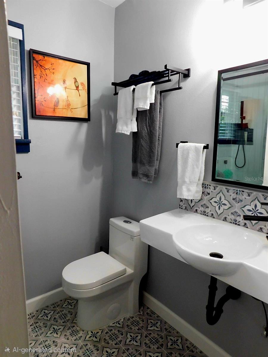 Image 32 of 59 For 1035 Robson Street