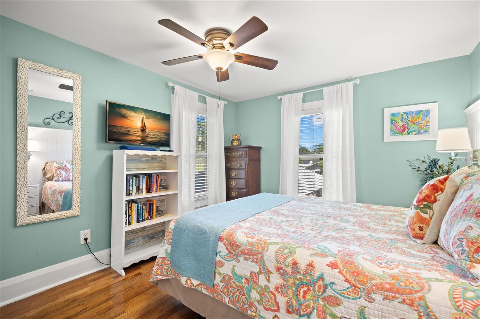 Image 41 of 59 For 1035 Robson Street