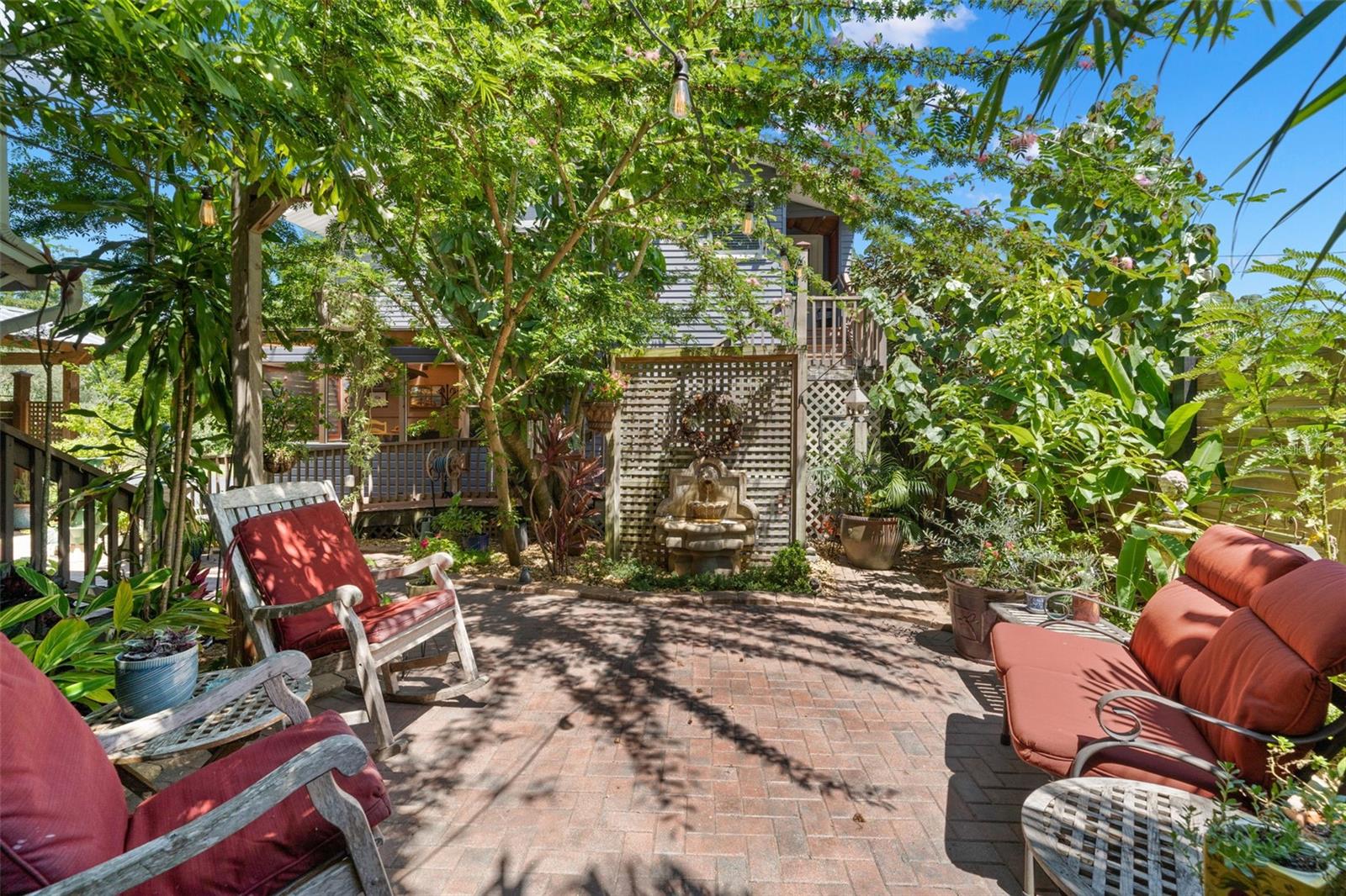 Image 48 of 59 For 1035 Robson Street