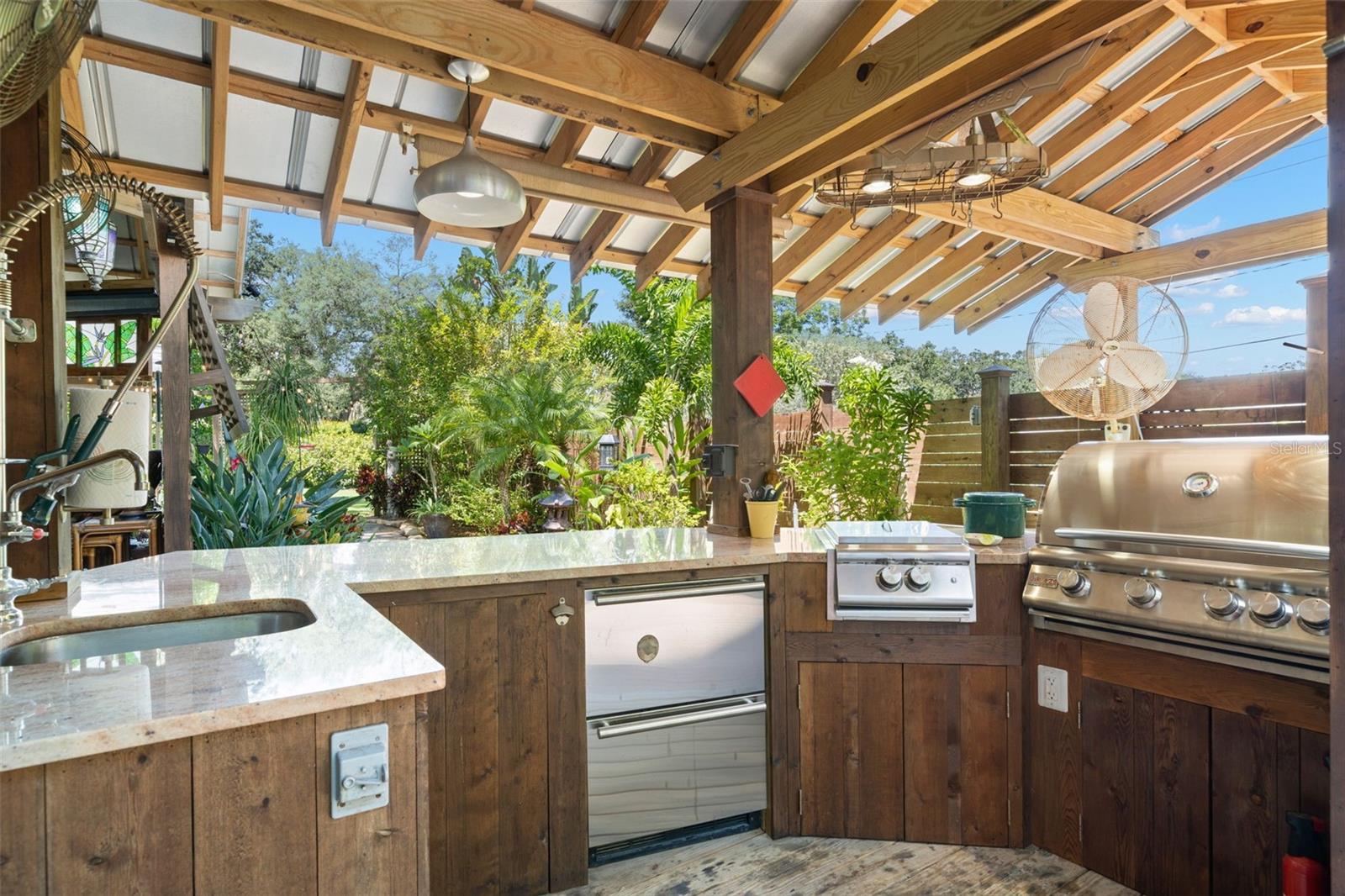 Image 50 of 59 For 1035 Robson Street