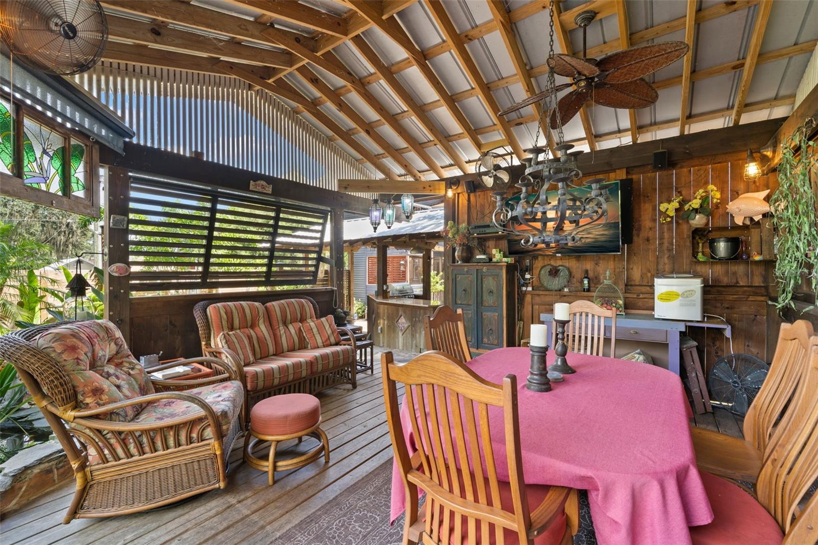 Image 54 of 59 For 1035 Robson Street